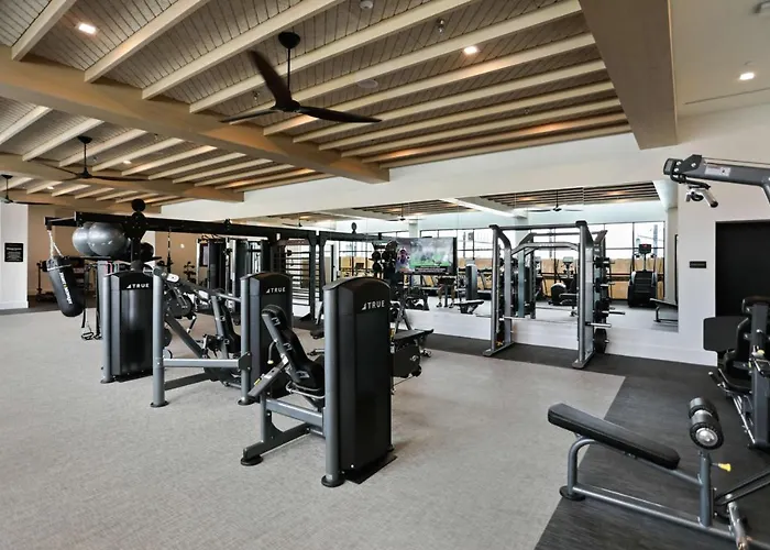 West Midtown Penthouse 2 Bdrm