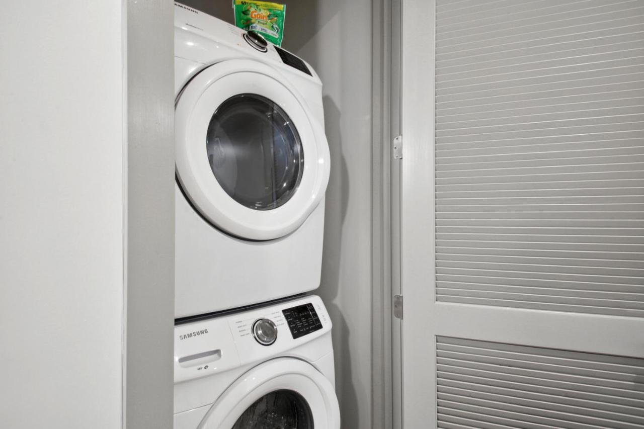 Appartement West Midtown Penthouse 2 Bdrm *
